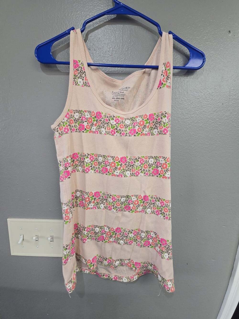 Faded Glory Tank Top Size XXL 2XG (20) Pink Floral Striped Ribbed